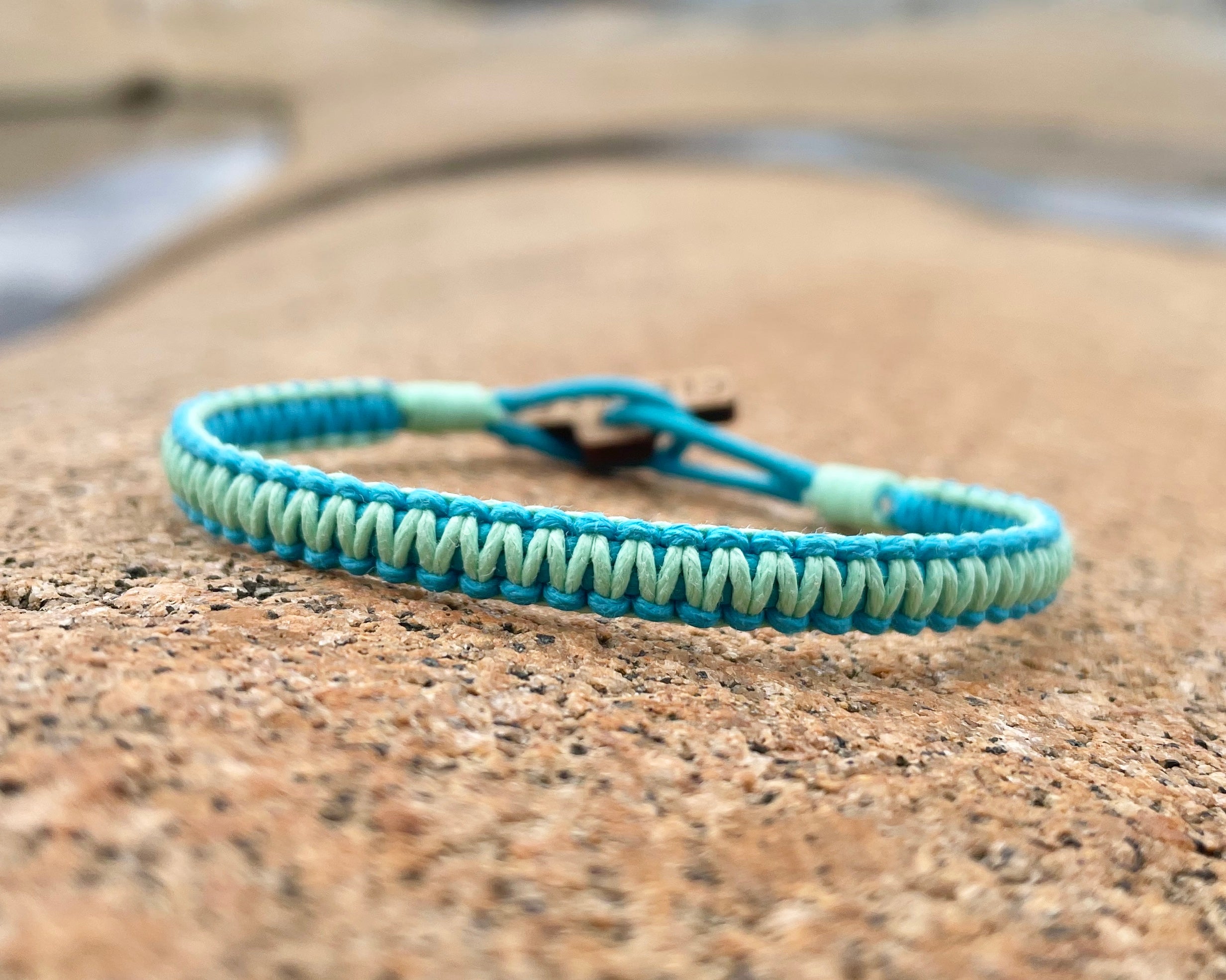 Action taker 1 KG - Aquamarine & Ocean mint - 17 cm (XS)